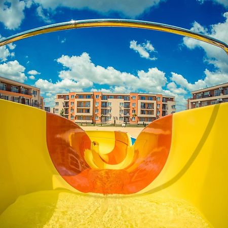 Waterpark Fort Apartments 써니비치 외부 사진