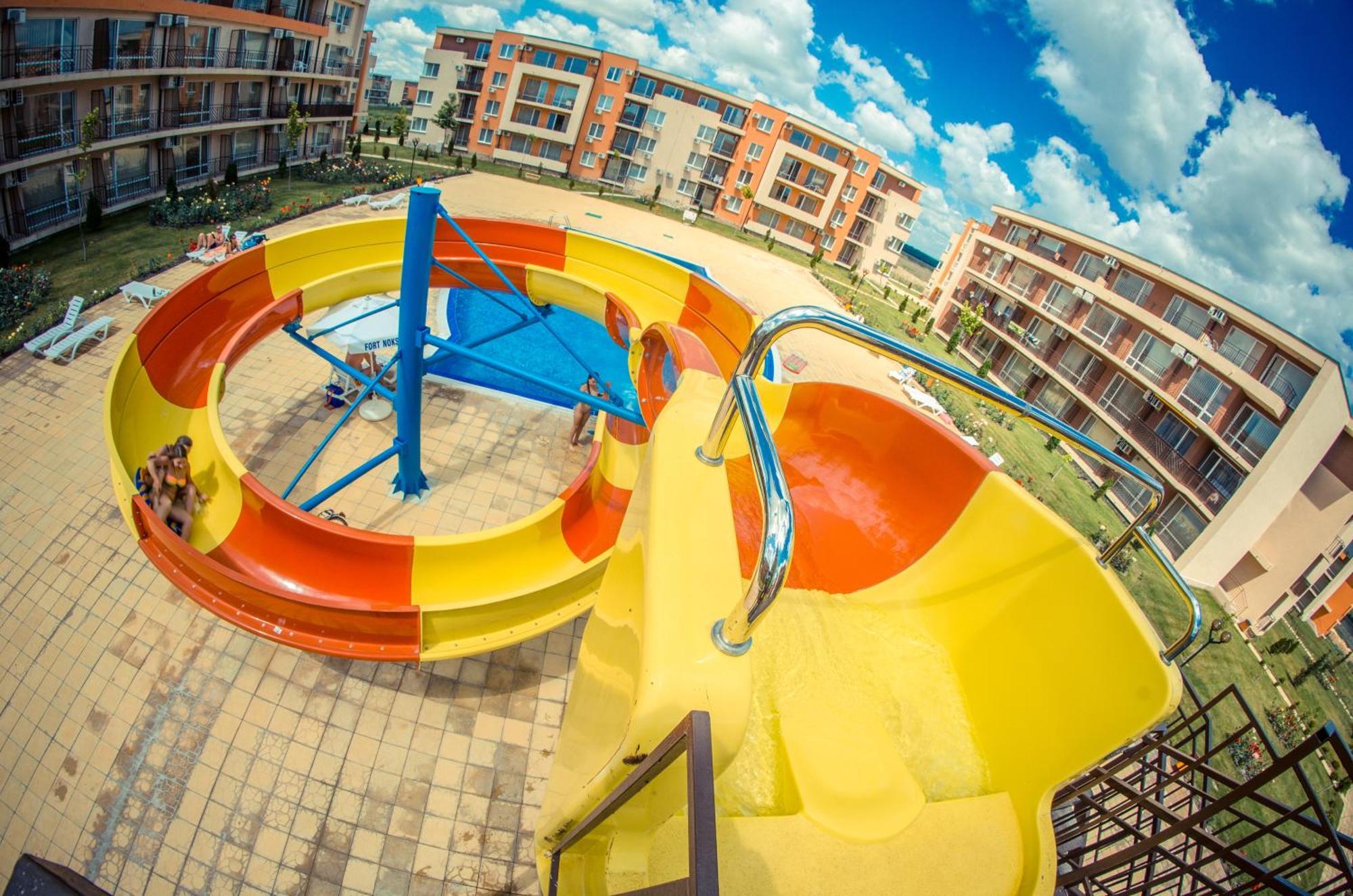 Waterpark Fort Apartments 써니비치 외부 사진