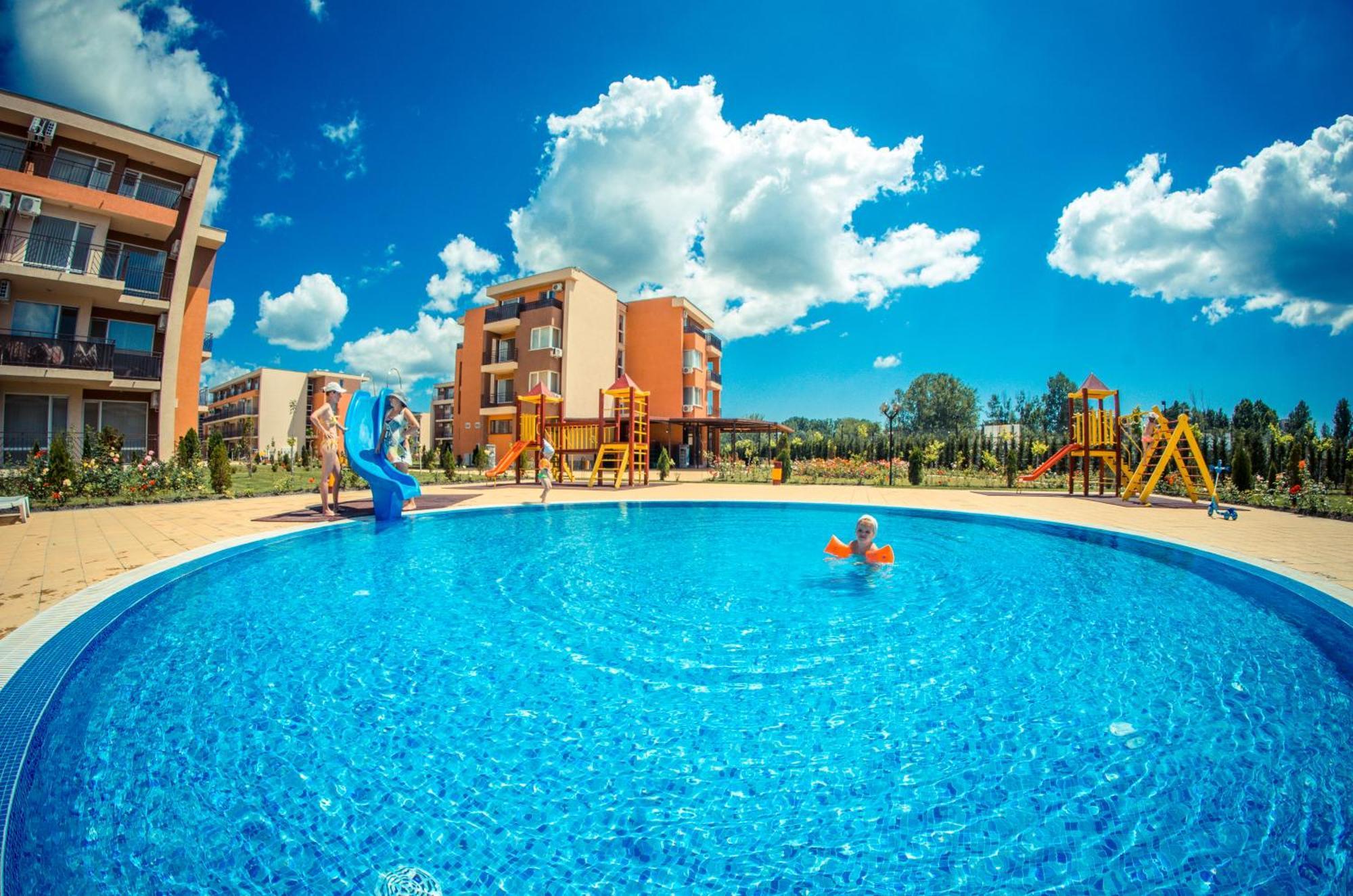 Waterpark Fort Apartments 써니비치 외부 사진