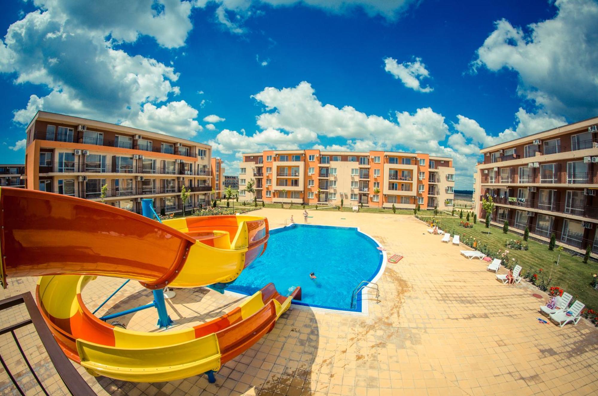 Waterpark Fort Apartments 써니비치 외부 사진