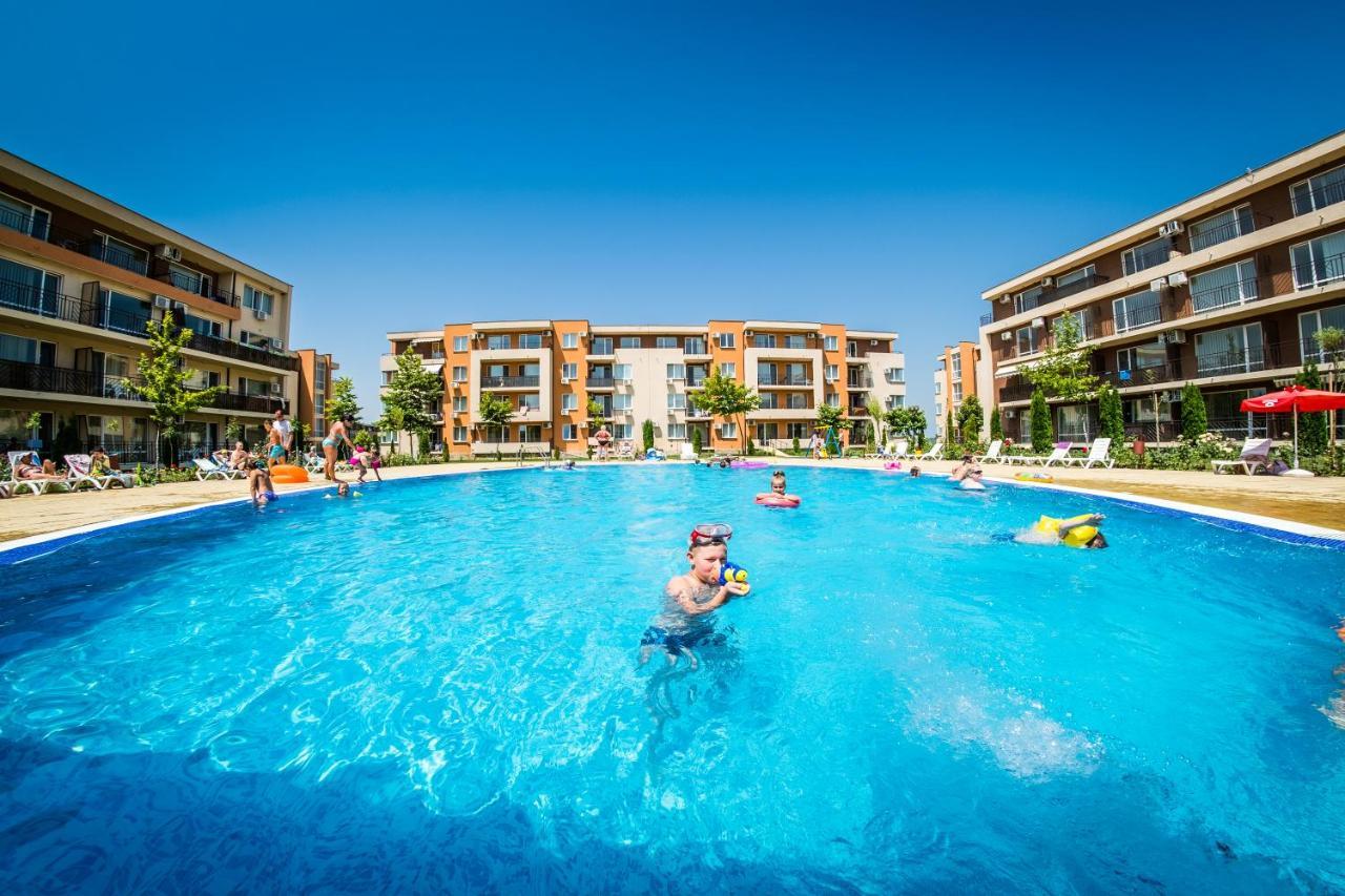 Waterpark Fort Apartments 써니비치 외부 사진