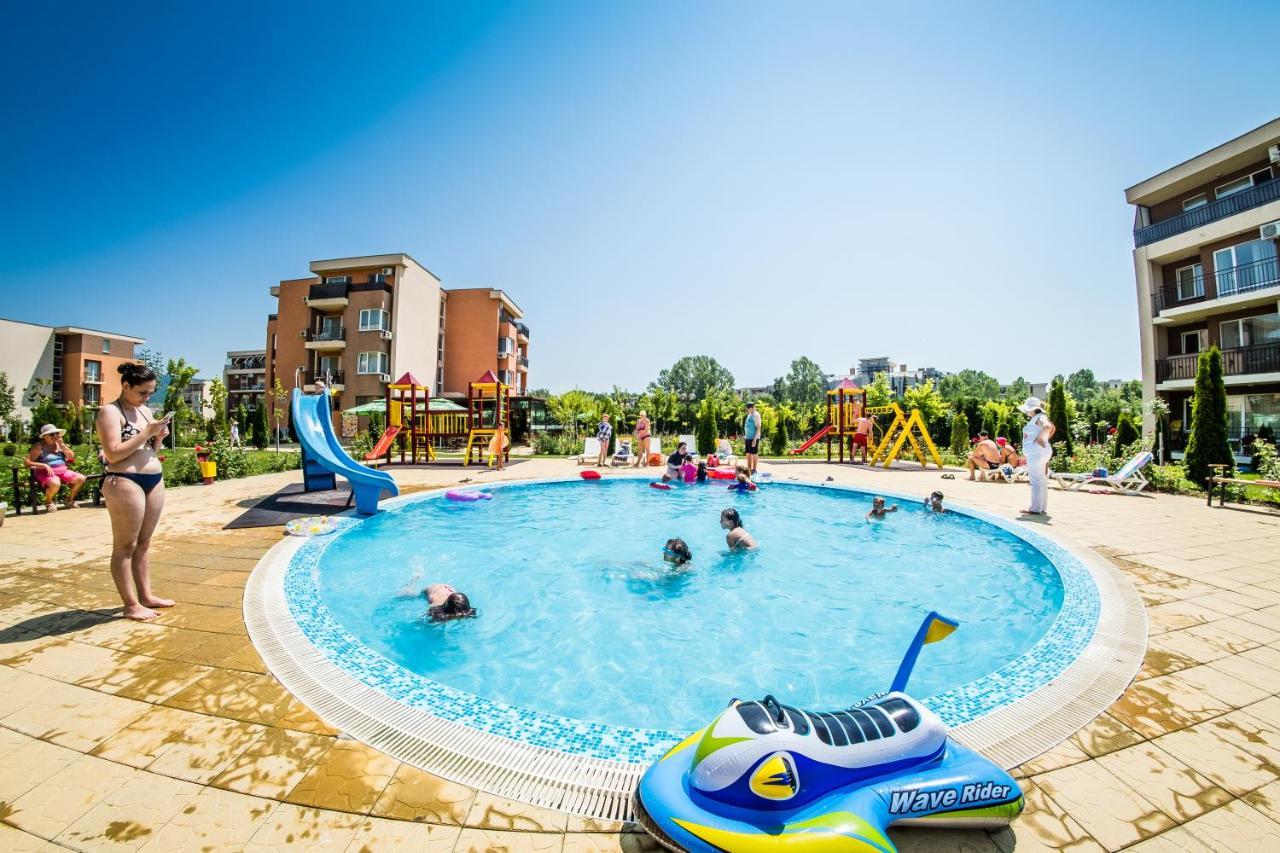 Waterpark Fort Apartments 써니비치 외부 사진
